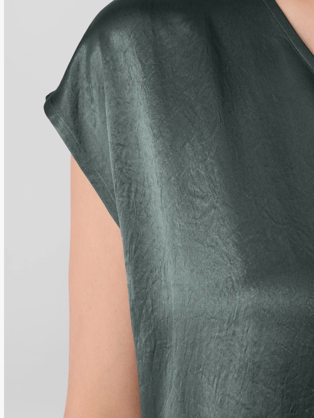 Eileen Fisher Sleeveless V-Neck Midi Dress in Deep Forest Green - Picture 3 of 7